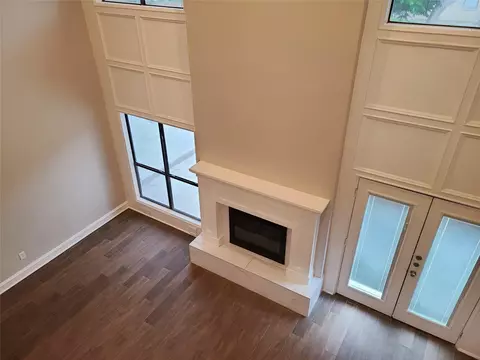 Living - 6111 Hampton Way Ct, Spring, TX 77389 photo 6 of 10
