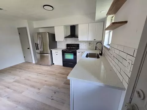 Kitchen - 4502 Quailgate Dr, Spring, TX 77373 photo 3 of 4