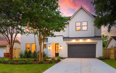 5313 Verdome Ln, Houston, TX 77092