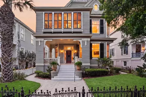 1516 Ball, Galveston, TX 77550