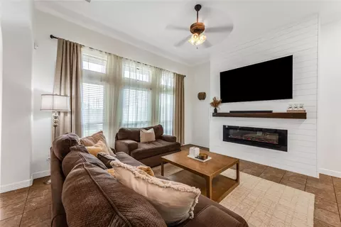 Living - 702 Aulia Ln, Spring, TX 77386 photo 2 of 3