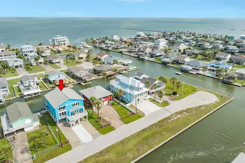 21714 Frio Dr, Galveston, TX 77554