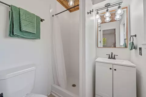 Bath - 6470 Fm 356, Trinity, TX 75862 photo 1 of 2