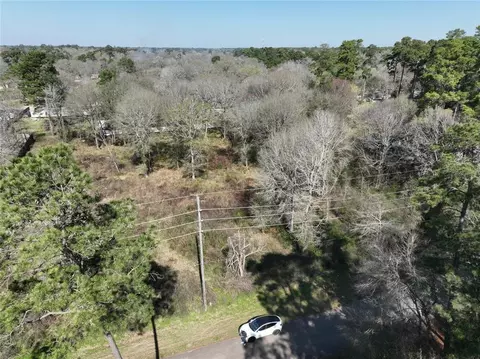48 Rollingwood St, Pinehurst, TX 77362