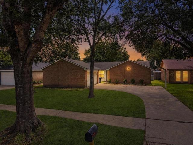 11210 Daybreak Ln, Cypress, TX 77429