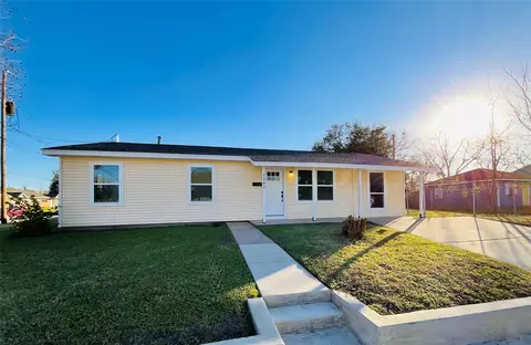 1202 Dutch St, Deer Park, TX 77536