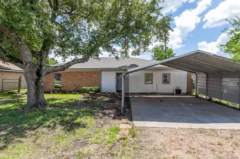 10 Parkland St, Bridge City, TX 77611