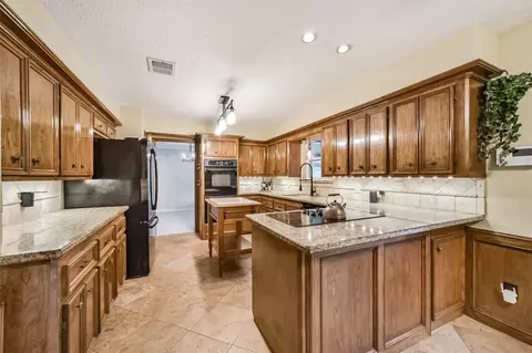 Kitchen - 17815 Routhland Dr, Spring, TX 77379 photo 3 of 7