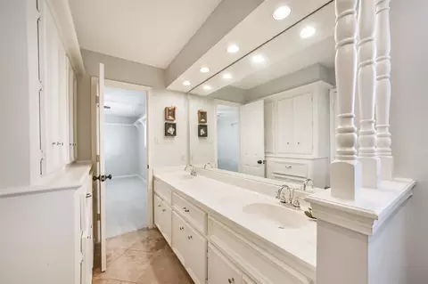 Bath - 17815 Routhland Dr, Spring, TX 77379 photo 6 of 6