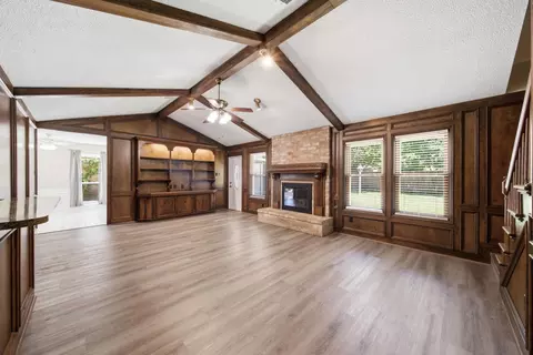 Living - 626 Magic Oaks Dr, Spring, TX 77388 photo 8 of 10