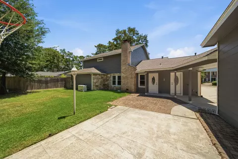 Exterior - 626 Magic Oaks Dr, Spring, TX 77388 photo 7 of 8