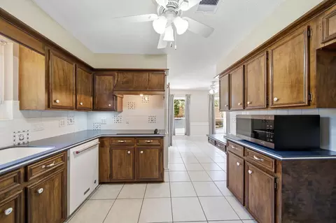 Kitchen - 626 Magic Oaks Dr, Spring, TX 77388 photo 1 of 4