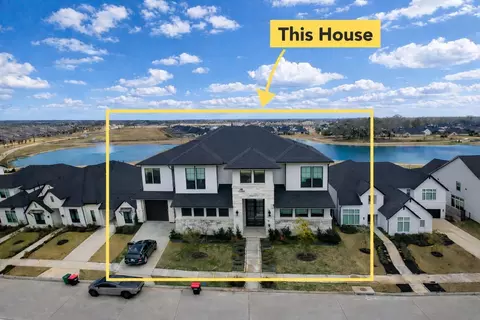10314 Forest Lake Dr, Sienna Plantation, TX 77459