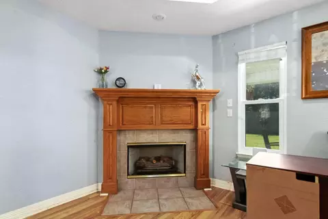 Living - 6465 Tahoe Dr, Beaumont, TX 77708 photo 2 of 2