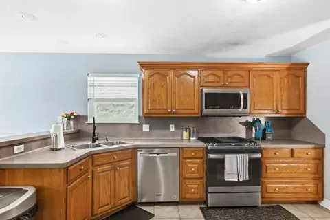 Kitchen - 6465 Tahoe Dr, Beaumont, TX 77708 photo 1 of 1