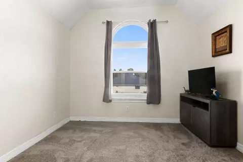 Bedroom - 6465 Tahoe Dr, Beaumont, TX 77708 photo 4 of 5
