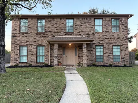 15730 Maple Manor Dr, Houston, TX 77095
