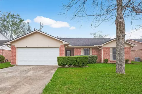 1914 Landmark Dr, Richmond, TX 77406