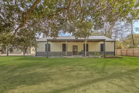 22546 Highway 321, Cleveland, TX 77327