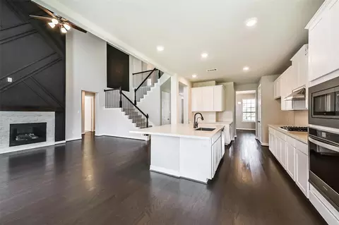 12615 Jetty Ridge Dr, La Marque, TX 77568