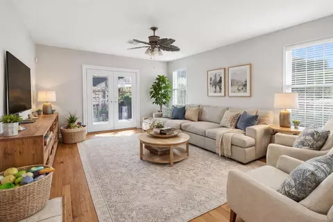 907 Morley Park Ln, Spring, TX 77373