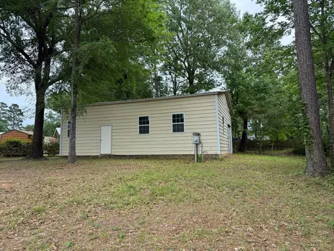 200 Lagoon Dr, Point Blank, TX 77364