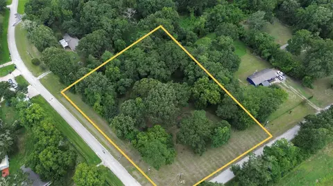 28 County Road 4701, Dayton, TX 77535