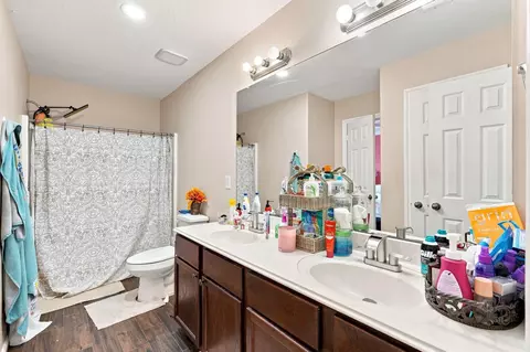 Bath - 1000 Arbor Way, Conroe, TX 77303 photo 3 of 4