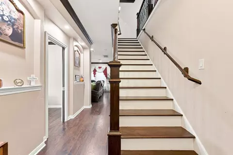Entry Way - 1000 Arbor Way, Conroe, TX 77303 photo 3 of 8