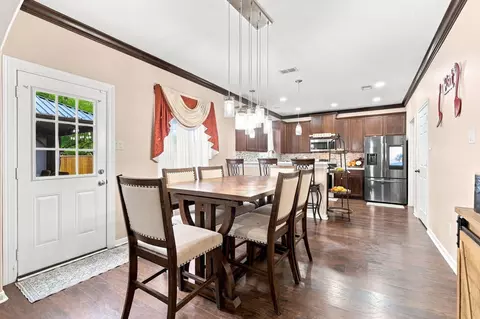Dining - 1000 Arbor Way, Conroe, TX 77303 photo 5 of 7