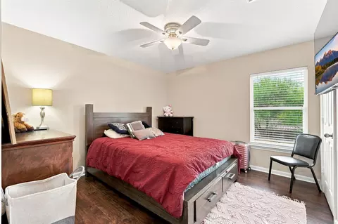 Bedroom - 1000 Arbor Way, Conroe, TX 77303 photo 6 of 8