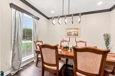 Dining - 1000 Arbor Way, Conroe, TX 77303 photo 2 of 7
