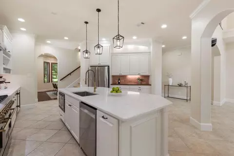 Kitchen - 27310 Tropper Hill Ln, Spring, TX 77386 photo 3 of 3