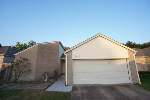 6323 Gladewell Dr, Houston, TX 77072