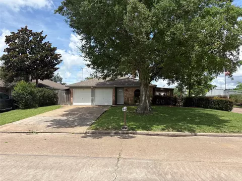 1629 Canary Cir, League City, TX 77573