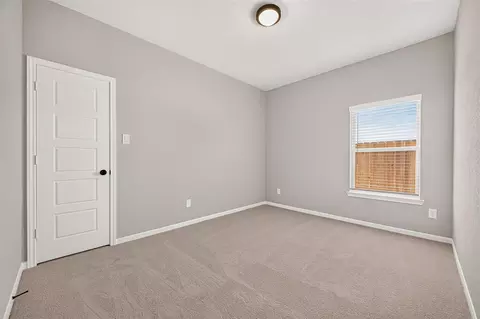 Bedroom - 1411 Terry Roberts Dr, Angleton, TX 77515 photo 5 of 10