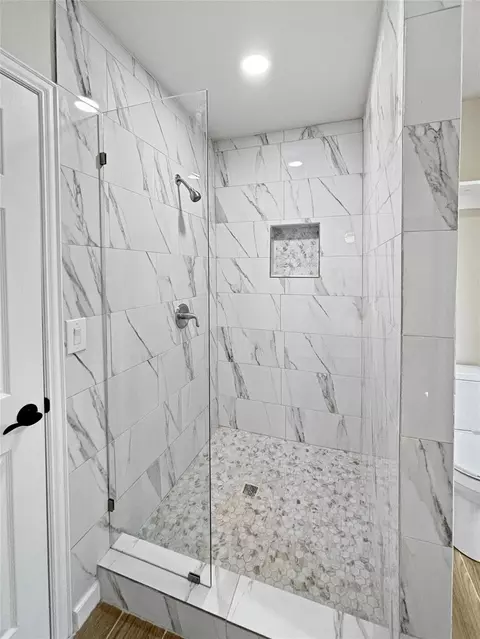 Bath - 5680 Fm 252, Jasper, TX 75951 photo 1 of 3