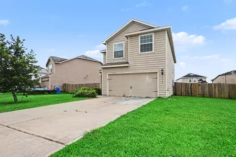 6038 Coral Cove Rd, Cove, TX 77523