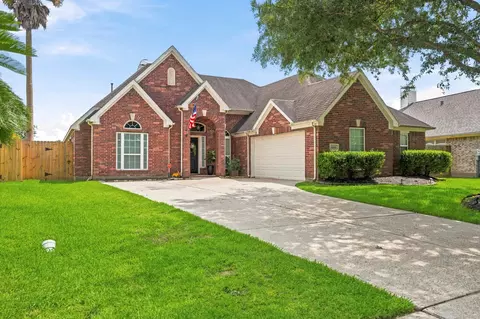 6159 Darlington Ct, League City, TX 77573
