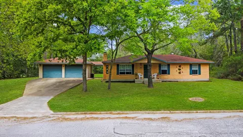 Exterior - 163 Westwood Dr E, Trinity, TX 75862 photo 4 of 6