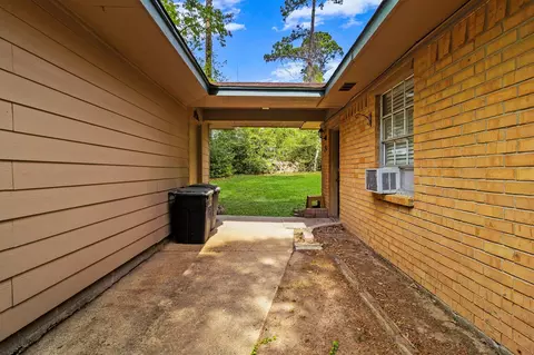Exterior - 163 Westwood Dr E, Trinity, TX 75862 photo 5 of 6