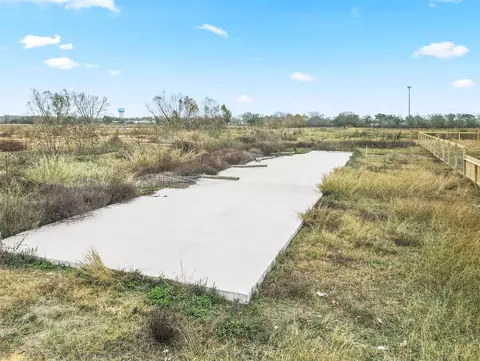 909 26th St, Dickinson, TX 77539