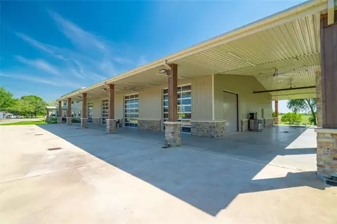 Exterior - 21729 Fm 1887 Rd, Hempstead, TX 77445 photo 8 of 9
