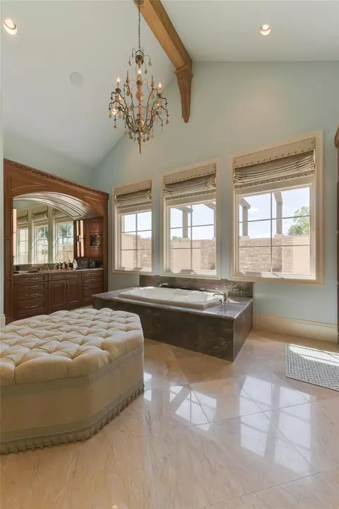 Bath - 21729 Fm 1887 Rd, Hempstead, TX 77445 photo 1 of 2