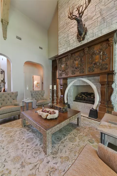 Living - 21729 Fm 1887 Rd, Hempstead, TX 77445 photo 2 of 5