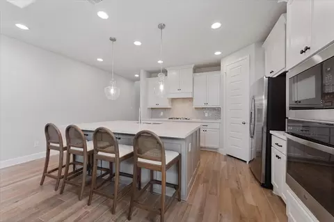 Kitchen - 13055 Soaring Forest Dr, Conroe, TX 77302 photo 4 of 4