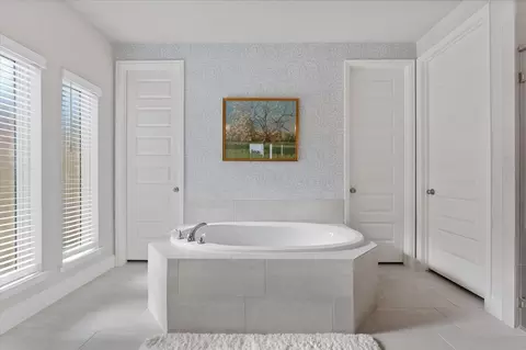 Bath - 13055 Soaring Forest Dr, Conroe, TX 77302 photo 1 of 4