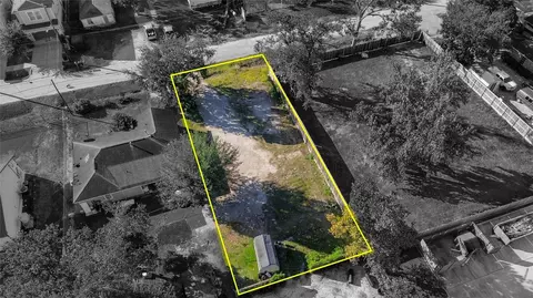 514 Marcella St, Houston, TX 77091
