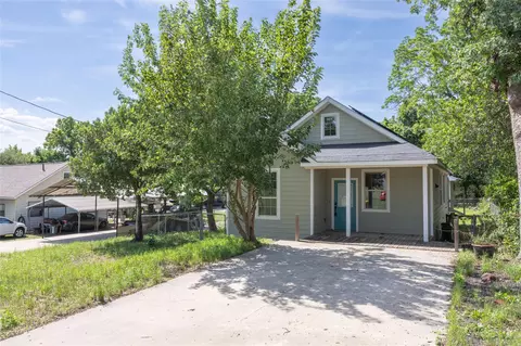 205 E 2nd St, Hearne, TX 77859