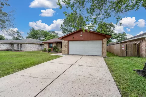 5018 Fitzwater Dr, Spring, TX 77373